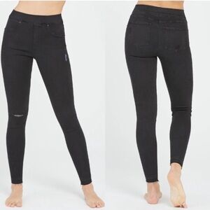 NWT! SPANX Vintage Black Distressed Ankle Skinny Leggings Pants Jeans Small